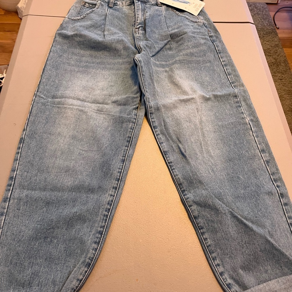 NWT Blue Savvy Jr Womens Jeans Size 7/28 Blue Slouch high waste pant cute